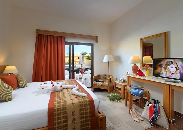 Three Corners Fayrouz Plaza Beach Resort